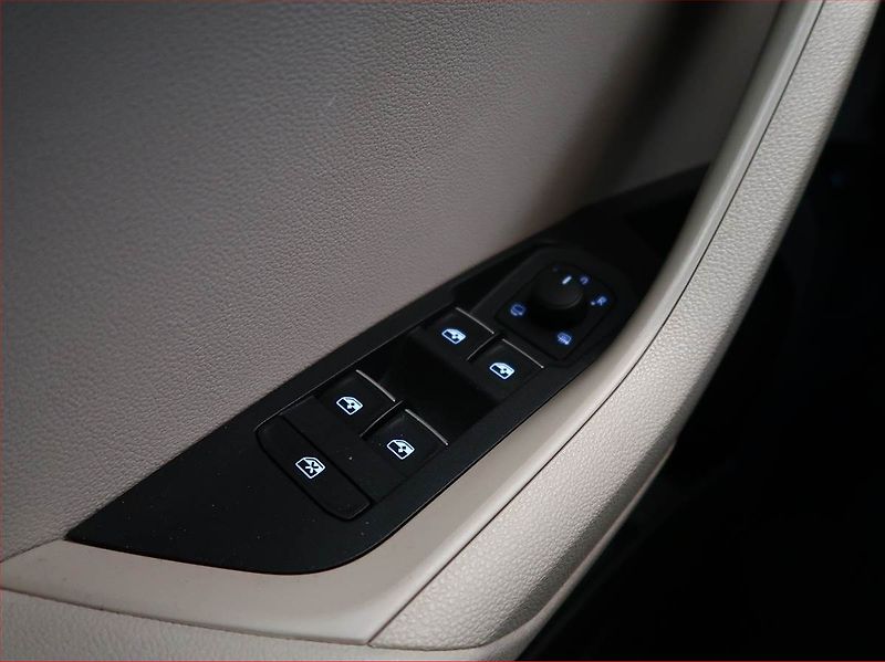 Škoda Karoq (2019) Style 1.5 TSI - fotka 17 z 19