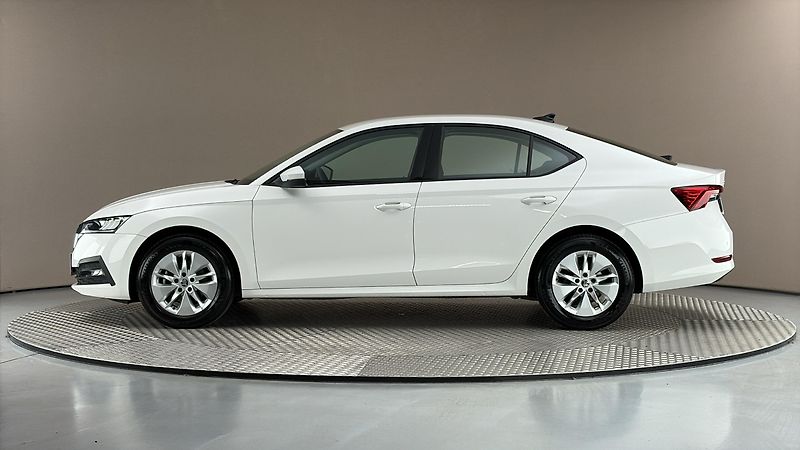 Škoda Octavia 2.0 TDI DSG Ambition - fotka 4 z 26