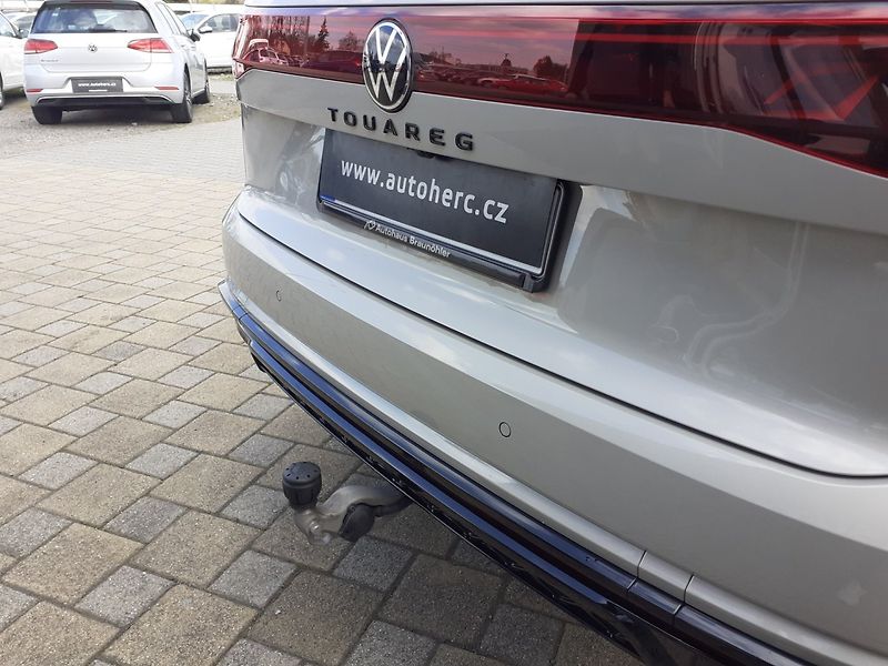 Volkswagen Touareg (2023) 3.0 V 6 TDi R-Line - fotka 41 z 50