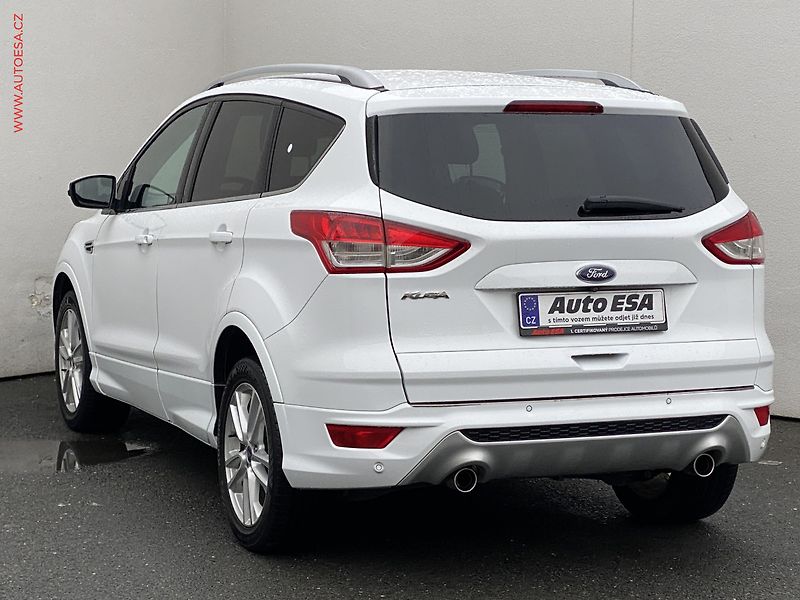 Ford Kuga (2015) 2.0 TDCi 4X4, Individual - fotka 6 z 17