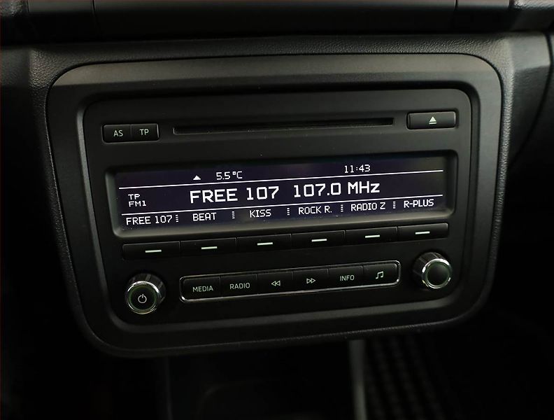Škoda Fabia (2014) Elegance 1.6 TDI, po STK - fotka 10 z 17