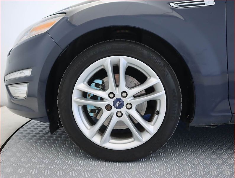 Ford Mondeo (2012) Trend 2.0 TDCi, Navi, Xenony - fotka 15 z 19