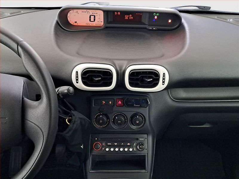 Citroën C3 Picasso (2012) 1.4 i, nová STK, jezdí výborně - fotka 11 z 15