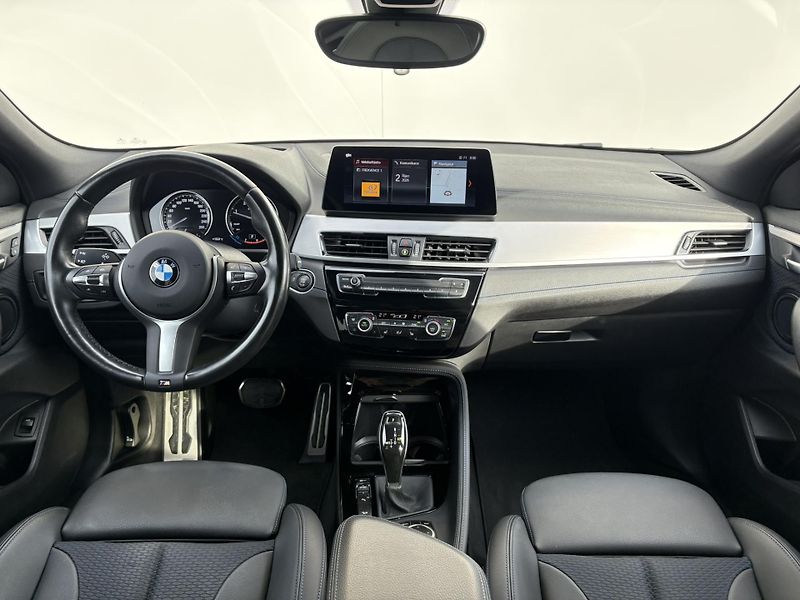 BMW X2 2.0d 140kW XDrive M-Paket - fotka 5 z 23