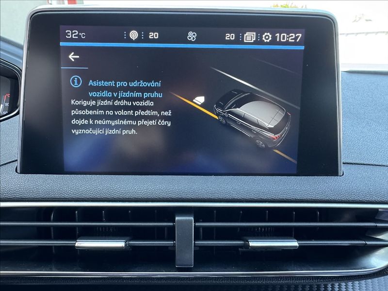 Peugeot 3008 1,2 i ALLURE DPH 1.maj původČR - fotka 39 z 50