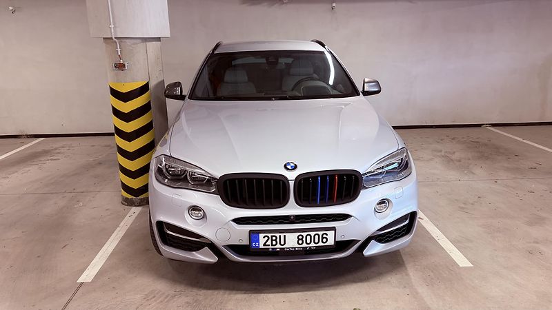 BMW X6 (2017) - fotka 2 z 7