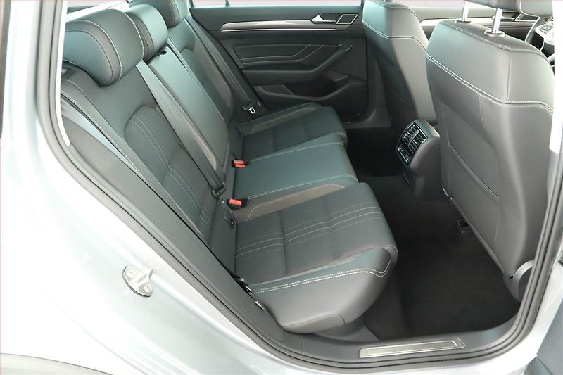 Volkswagen Passat (2020) Alltrack 2.0 BiTDI - fotka 7 z 19