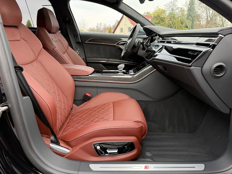 Audi S8 (2026) MAX výbava - fotka 11 z 22