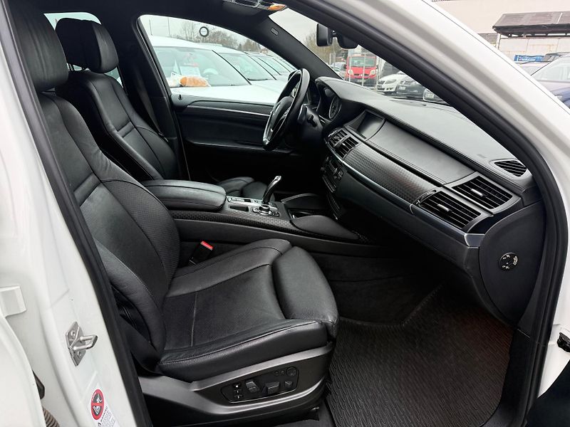 BMW X6 M50d - fotka 10 z 13