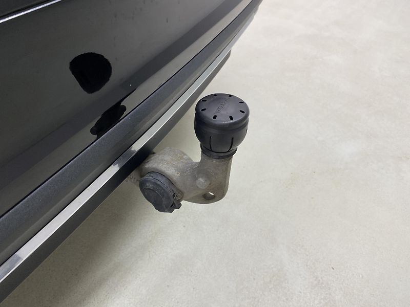 Volvo V60 D4 AWD INSCRIPTION AUT - fotka 33 z 46