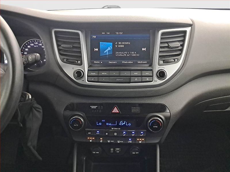Hyundai Tucson (2016) 1.7 CRDi, Serv.kniha, Tempomat - fotka 12 z 19