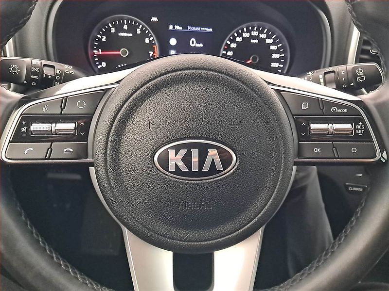 Kia Sportage (2021) 1.6 T-GDI - fotka 17 z 20