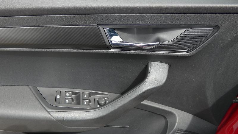 Škoda Karoq 1,5 TSI DSG Sportline - fotka 9 z 24
