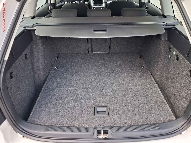 Škoda Octavia (2010) 1.2 TSI, Ambiente, DSG - fotka 7 z 18
