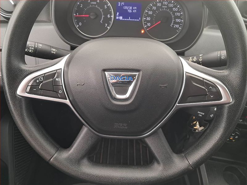 Dacia Duster (2018) 1.5 dCi, 4X4, Serv.kniha - fotka 16 z 16