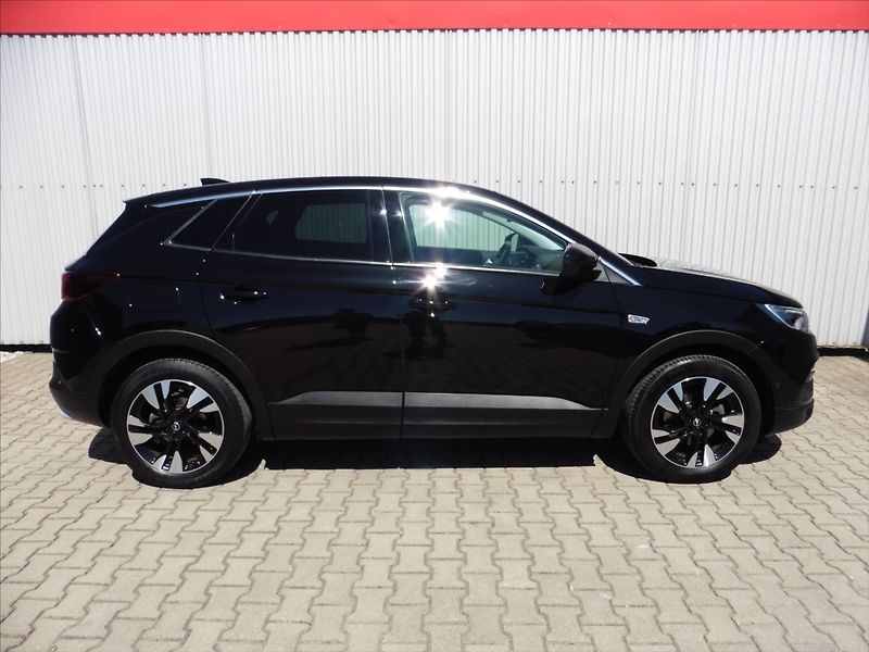 Opel Grandland 1,2 Ultimate 96kW , Navi - fotka 5 z 19