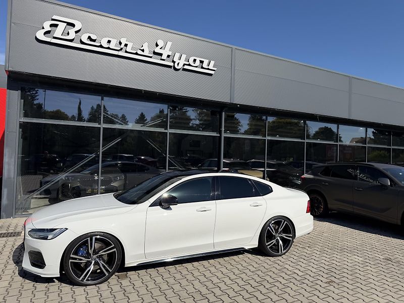 Volvo S90 (2020) 228kW T6 AWD R-DESIGN HUD K360 - fotka 4 z 47