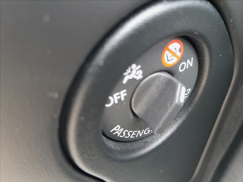 Renault Kadjar 1,2 TCe 96kW LIMITED - fotka 32 z 55