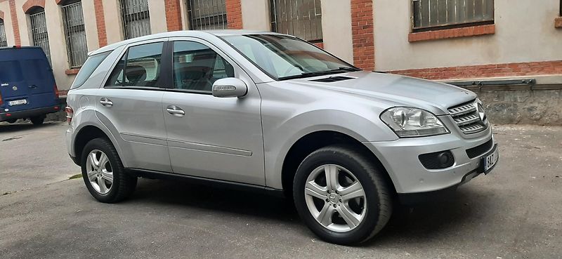 Mercedes-Benz Třídy M (2007) M320CDI 4M NAVI-KUŽE-ALCANTARA - fotka 15 z 42