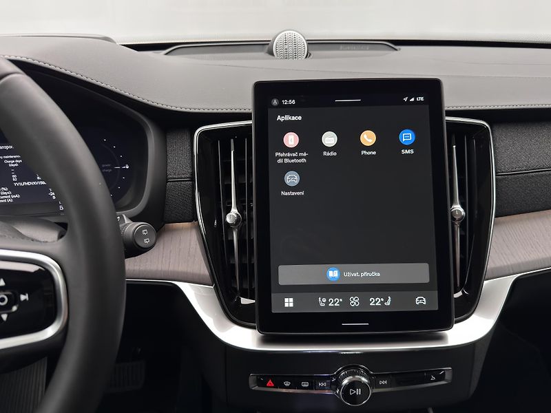 Volvo XC90 (2026) T8 AWD Plug-in ULTRA DARK 7m - fotka 8 z 29