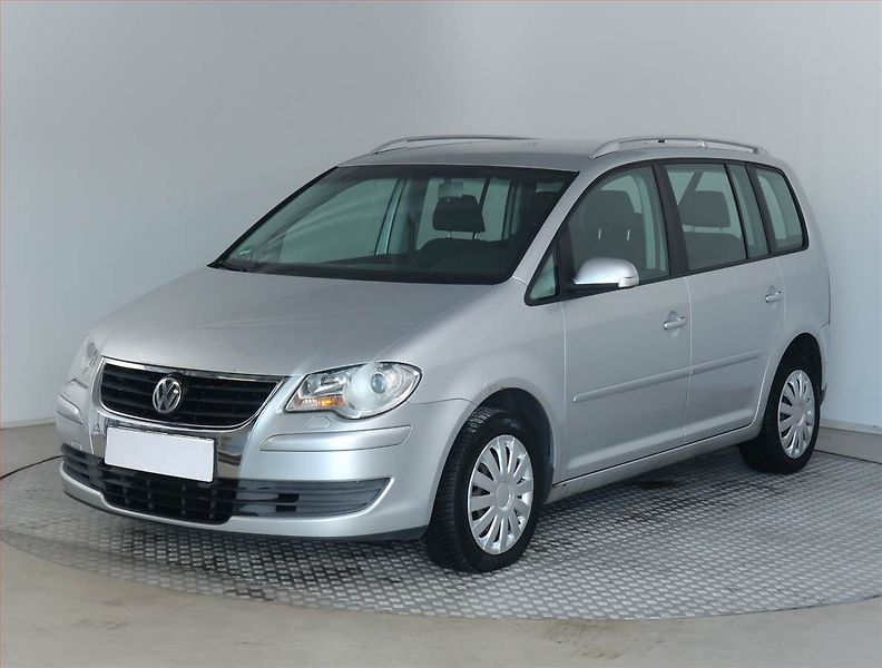 Volkswagen Touran (2007) Comfortline 1.4 TSI, Tažné - fotka 2 z 15
