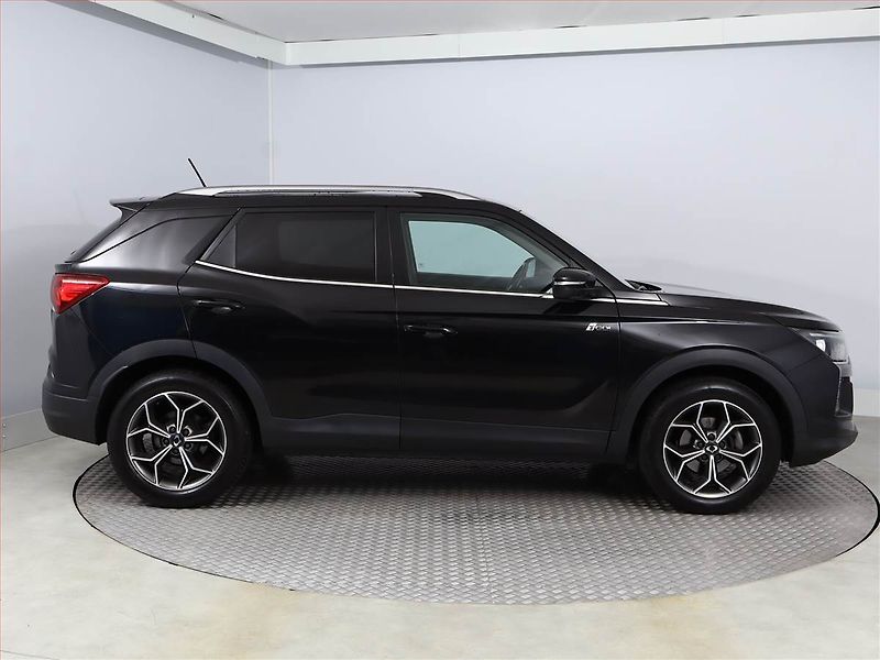 SsangYong Korando (2021) 1.5 T-GDI - fotka 6 z 18