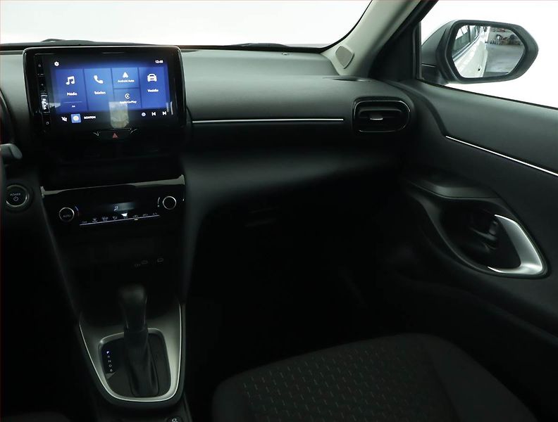 Toyota Yaris Cross (2024) 1.5 VVT-iE - fotka 8 z 16