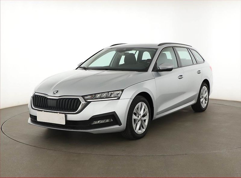 Škoda Octavia (2020) 2.0 TDI, Navi, Tempomat - fotka 2 z 16