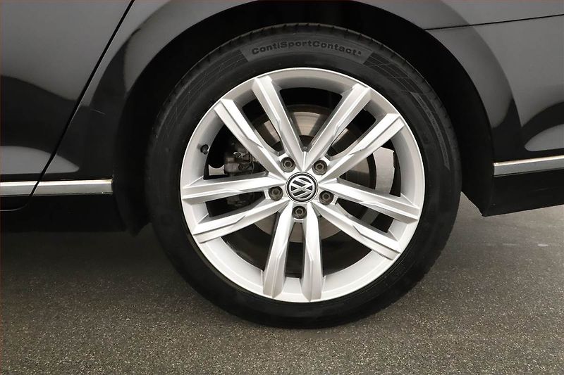 Volkswagen Passat (2015) Highline 2.0 TDI, Tempomat - fotka 17 z 17