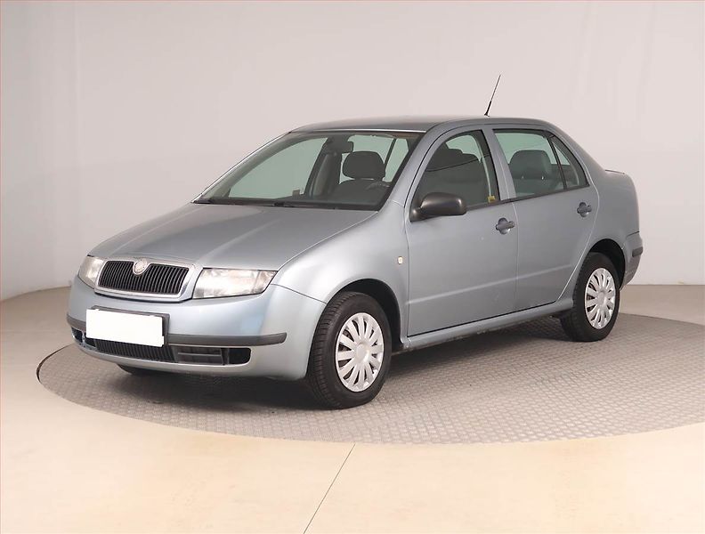 Škoda Fabia (2003) 1.2 12V, nová STK, slušný stav - fotka 2 z 14