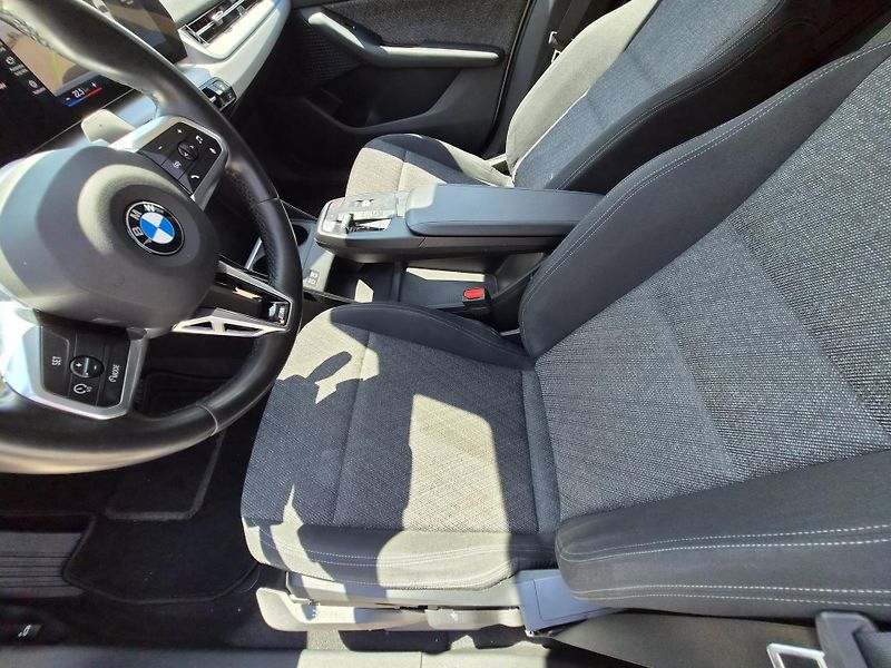 BMW Řada 2 (2022) 218 i ACTIVE TOURER - fotka 9 z 14