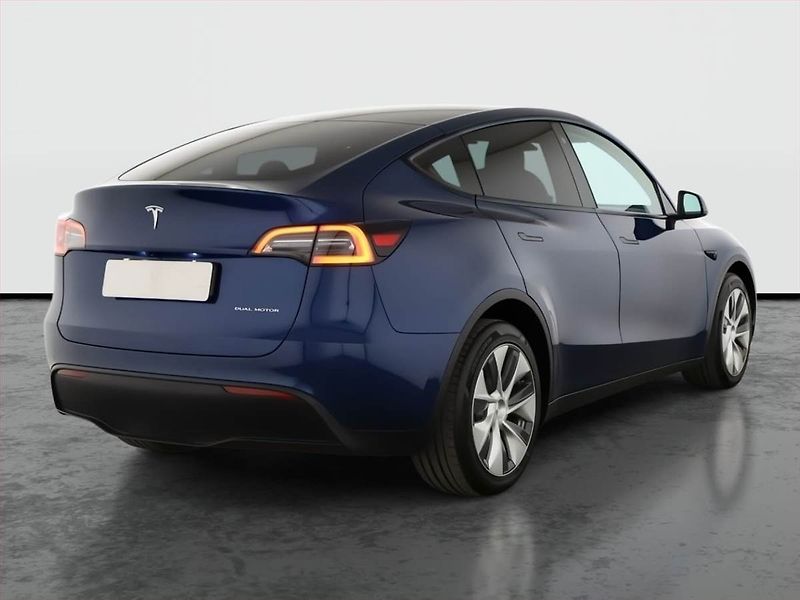 Tesla Model Y (2021) Long Range AWD 75kWh, SoH 91% - fotka 5 z 28