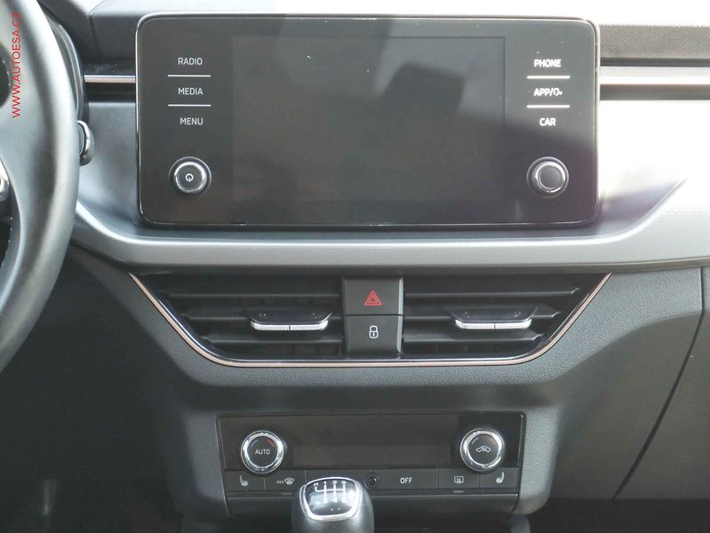 Škoda Kamiq (2021) 1.0 TSi, Style, park. kamera - fotka 11 z 21