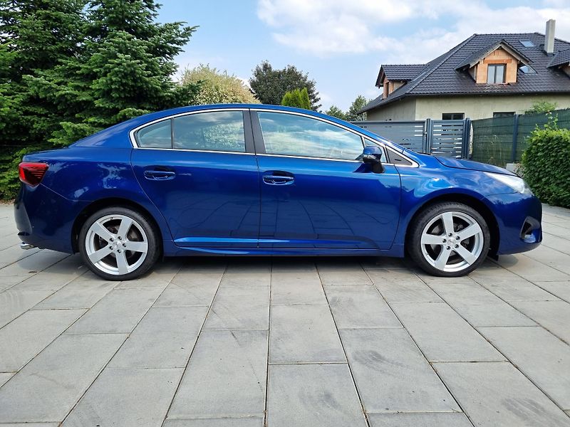 Toyota Avensis (2016) 1.8 COMFORT,KAMERA,ALU - fotka 12 z 42