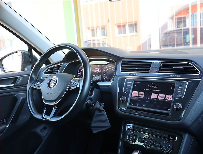 Volkswagen Tiguan (2017) 2.0 TDI - fotka 7 z 19
