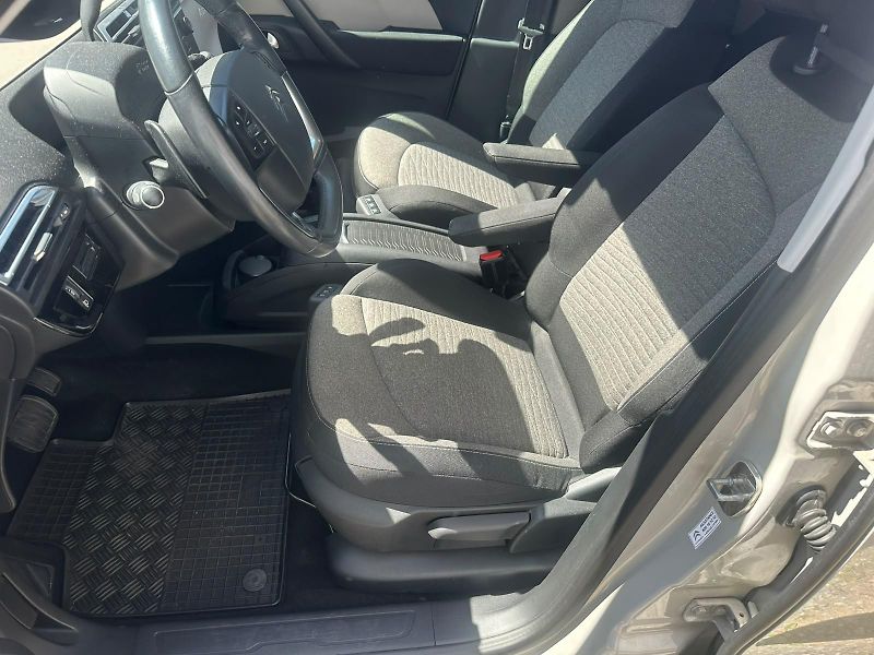 Citroën C4 Picasso (2017) 1.6HDi,88KW,MASÁŽ, BLIS, 1.MAJ - fotka 30 z 35