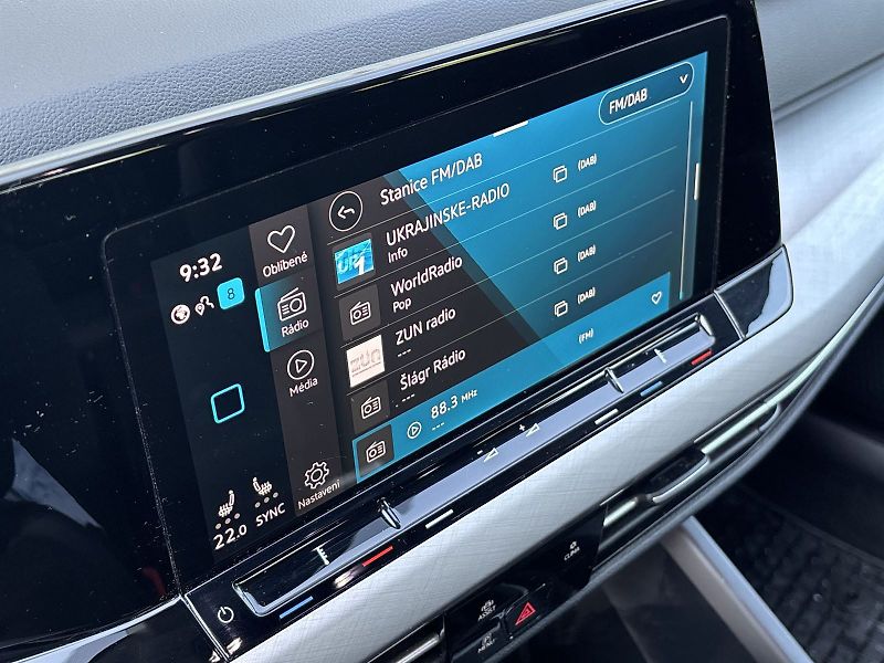 Volkswagen Golf (2023) Variant 1.5 TSI Life - fotka 14 z 31