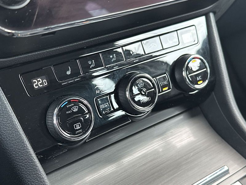 Škoda Superb (2021) Combi 2.0 TDI Style - fotka 15 z 33