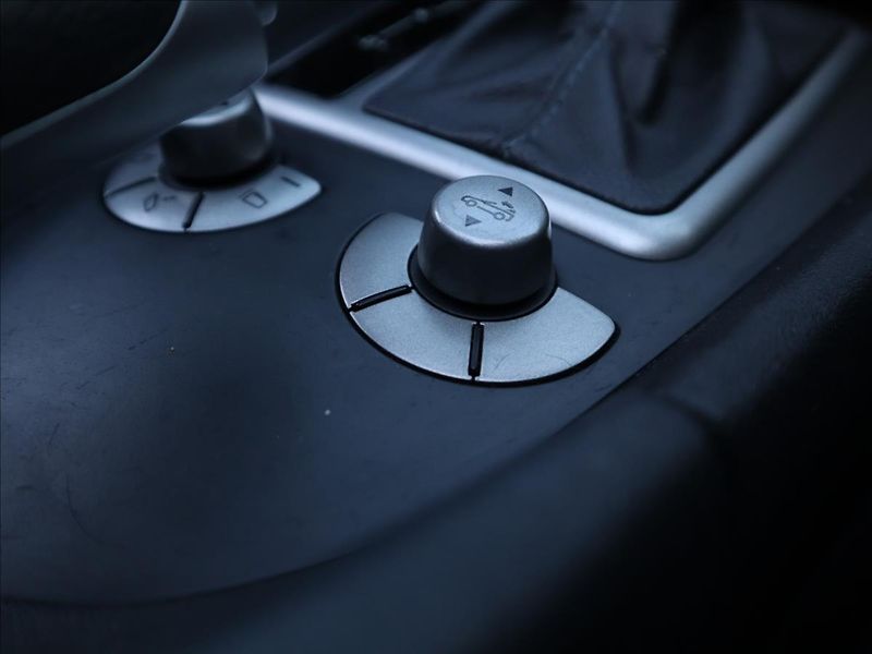 Mercedes-Benz SLK 2,8   280 Xenony Kůže - fotka 15 z 21
