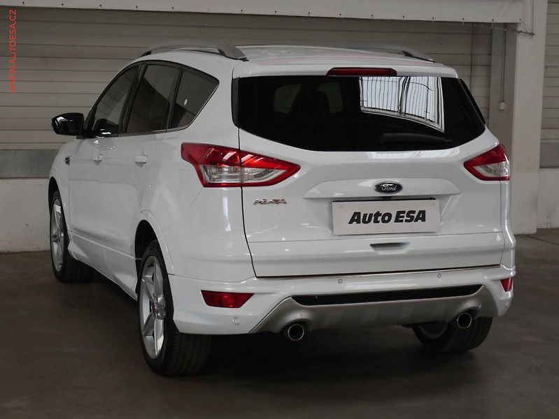 Ford Kuga (2016) 2.0 TDCi 4x4, Individual, AT - fotka 4 z 22