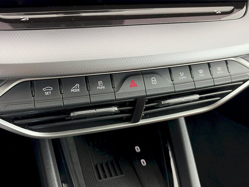 Škoda Octavia (2025) Combi 1.5TSI 110kW Exclusive S - fotka 24 z 37