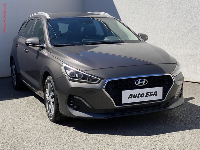 Hyundai i30 (2019) 1.4 GDi, ČR, AC, LED, navi - fotografie inzerátu