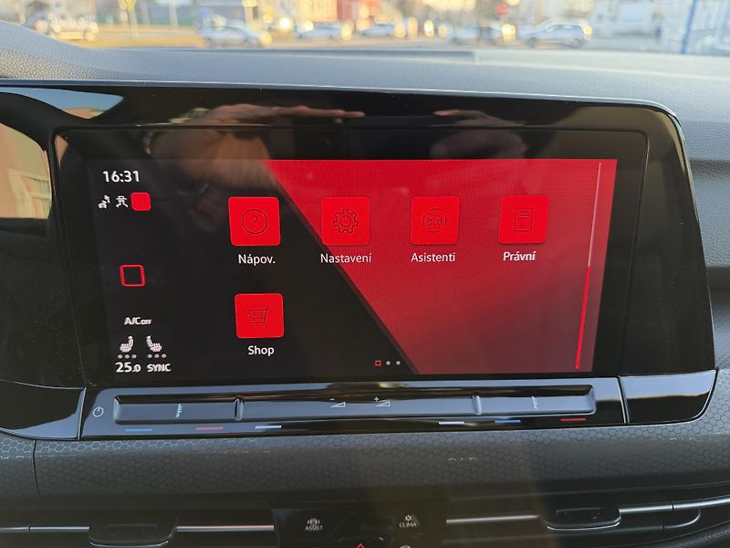 Volkswagen Golf GTD 2,0 TDi/147kW - DSG,Matrix - fotka 21 z 85
