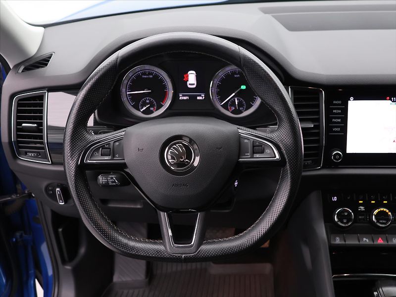Škoda Kodiaq 2,0 TDI 140kW Style 4x4 DSG CZ - fotka 21 z 36
