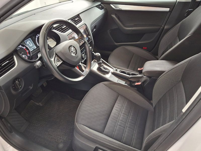 Škoda Octavia (2019) Combi Ambition Plus DSG 1,5TSi - fotka 6 z 34