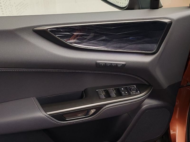 Lexus NX 450h plus 450h+ PRESTIGE Plug-in Hybrid - fotka 37 z 41