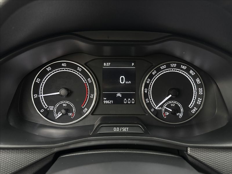 Škoda Kamiq 1,0 DSG AC LED VÝHŘEV SENZORY - fotka 13 z 36