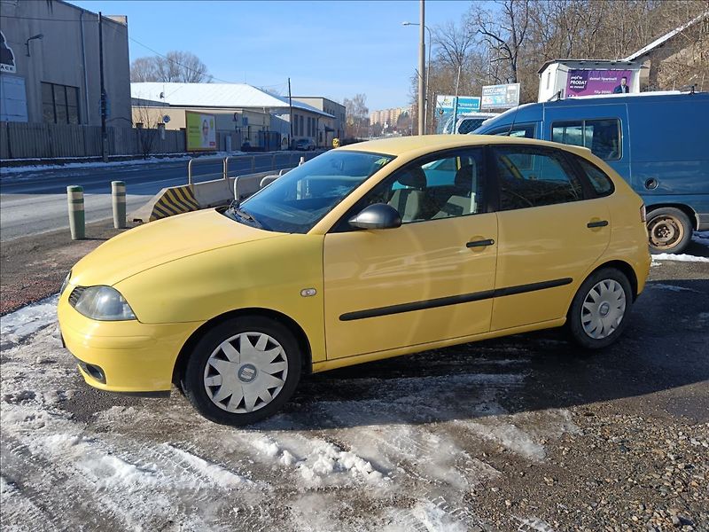 Seat Ibiza 1,4 i Arena - fotka 5 z 19