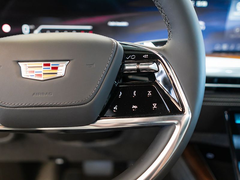 Cadillac Escalade (2026) 6.2 ESV Sport Platinum 2026 - fotka 22 z 45