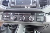 Volkswagen Crafter 2,0 TDi  L2H2 KLIMA SERVISKA - náhled 35